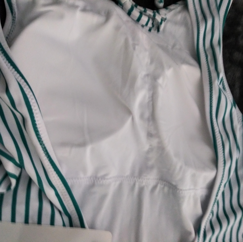 Brand new Cupshe Striped Floral - Picture 6 of 12